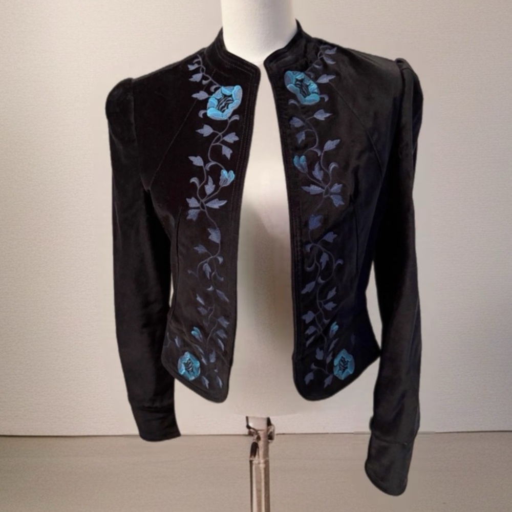 Lucky Brand Embroidered Black Velvet Jacket with Blue Floral Design size small